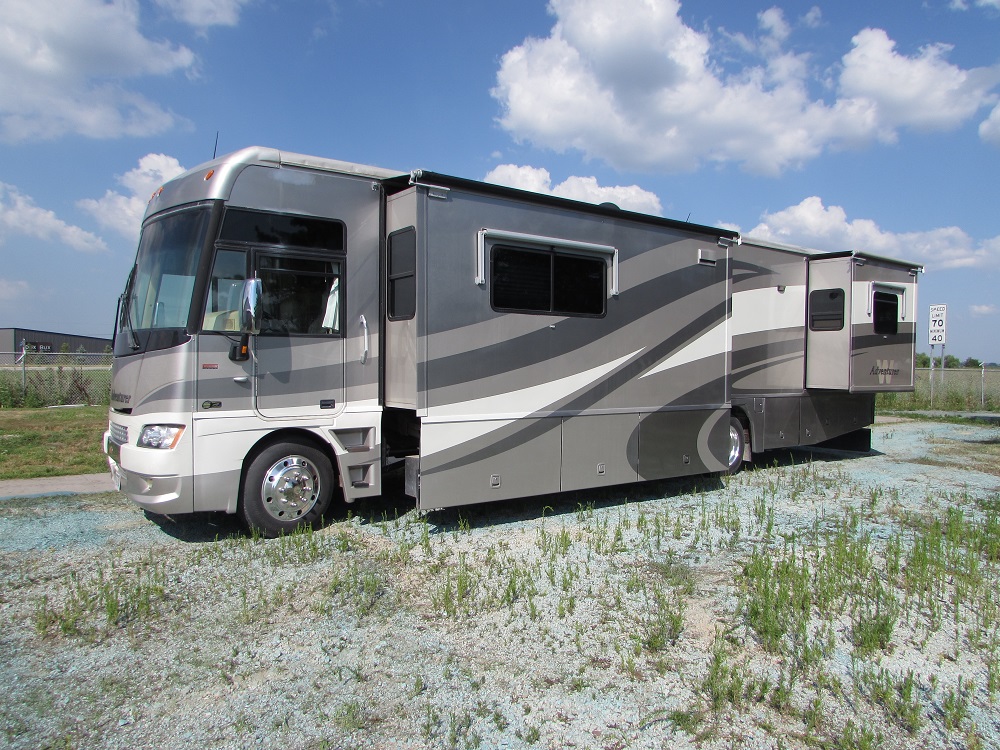 2007 Winnebago Adventurer STANDERED