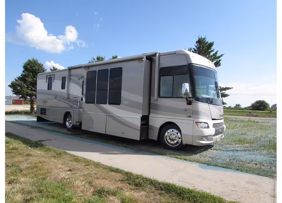2007 Winnebago Adventurer STANDERED photo 6