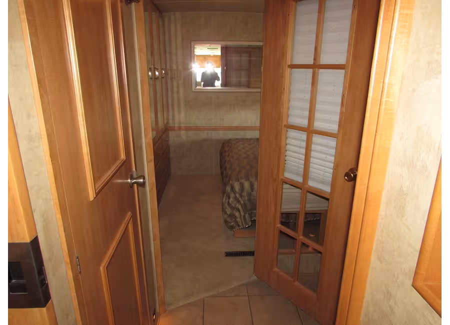 2007 Winnebago Adventurer STANDERED photo 12